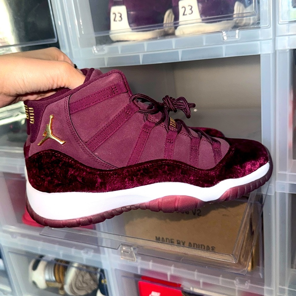 Jordan 11s VELVET